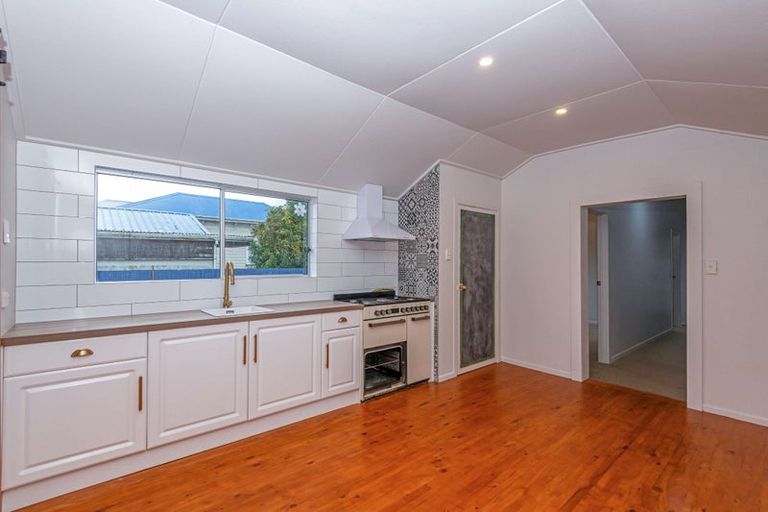 Photo of property in 67 Grey Street, Woodville, 4920