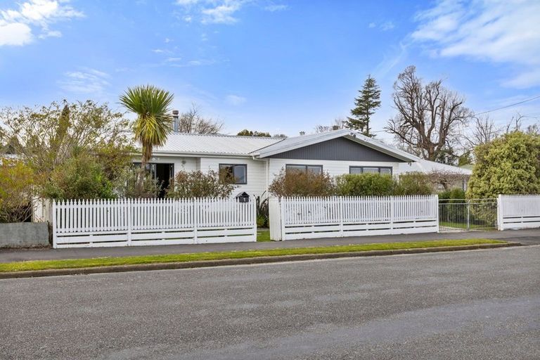 Photo of property in 1 Keir Crescent, Lansdowne, Masterton, 5810