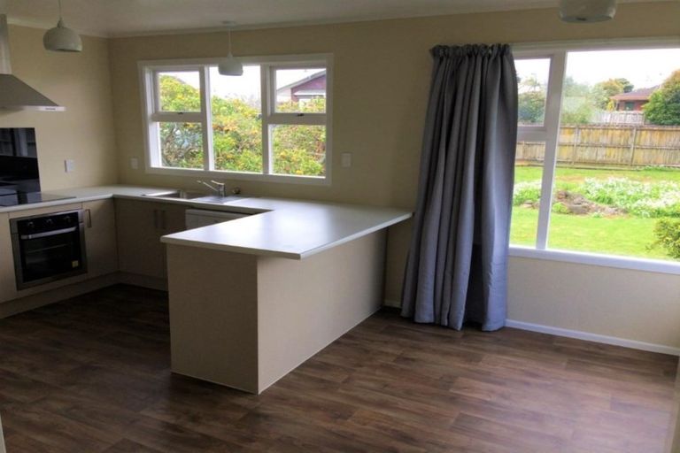 Photo of property in 26 Ray Small Drive, Papakura, 2110