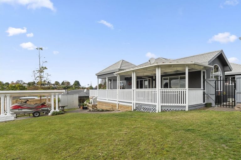 Photo of property in 1 Highgrove Place, Bethlehem, Tauranga, 3110