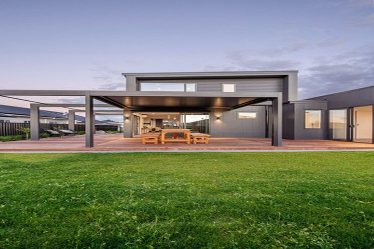 Photo of property in 60 Harakeke Drive, Wharewaka, Taupo, 3330