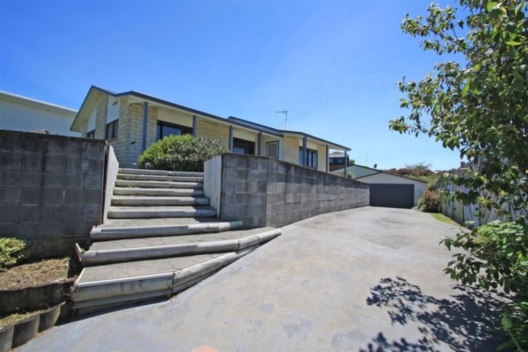 Photo of property in 4 Fantome Place, Whalers Gate, New Plymouth, 4310