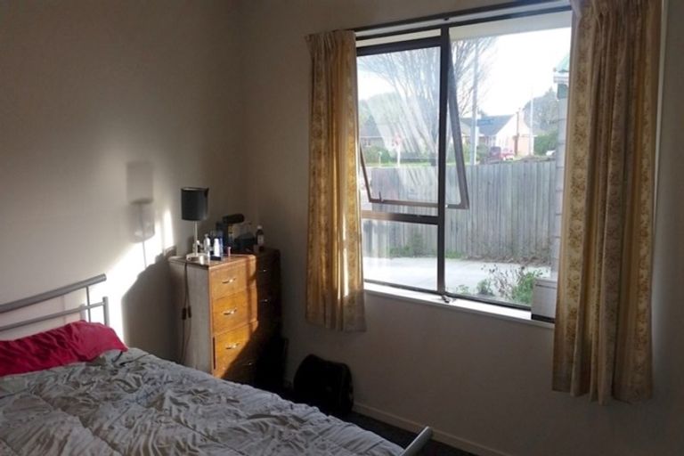 Photo of property in 42 Hillary Crescent, Upper Riccarton, Christchurch, 8041