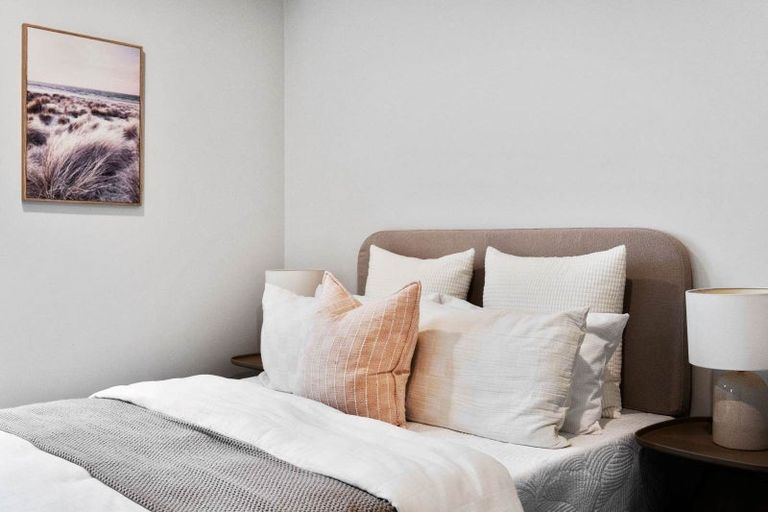 Photo of property in 60d Seymour Road, Sunnyvale, Auckland, 0612