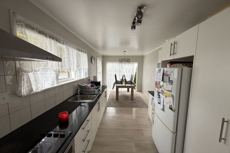 Photo of property in 3 Chisholm Place, Mangere East, Auckland, 2024