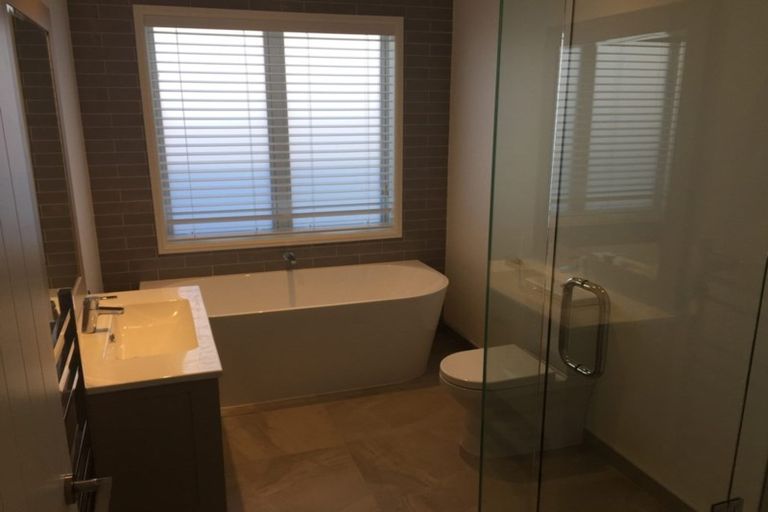 Photo of property in 12 Astelia Lane, Papamoa Beach, Papamoa, 3118