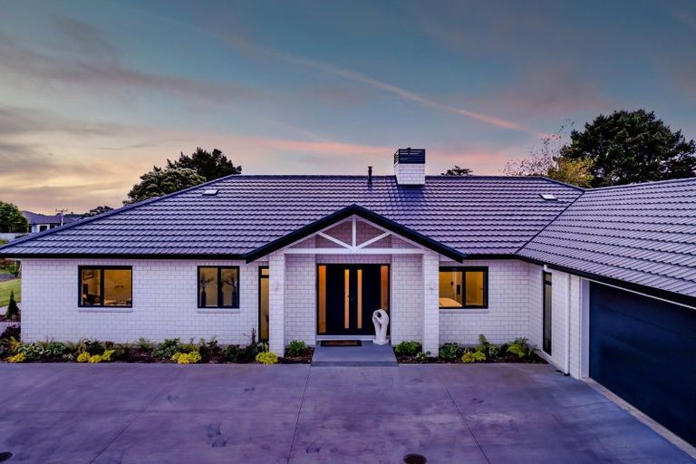 Photo of property in 129 Smart Road, Glen Avon, New Plymouth, 4372