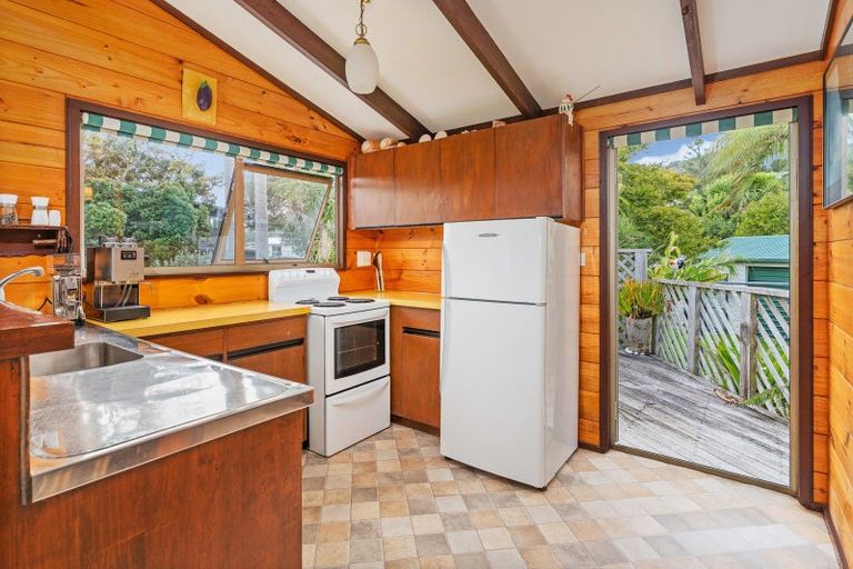 Photo of property in 3 Wigmore Crescent, Hahei, Whitianga, 3591