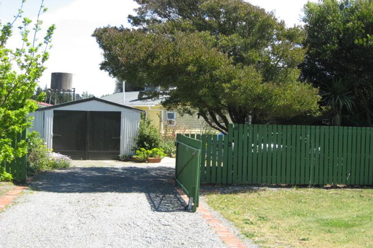 Photo of property in 38 Grierson Avenue, Amberley, 7481