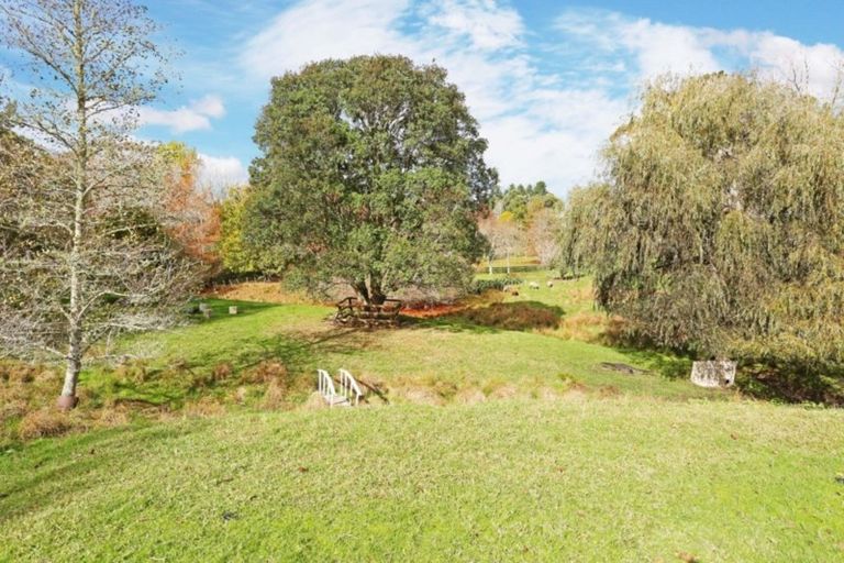 Photo of property in 35 Ohiwa Road, Papakura, 2582