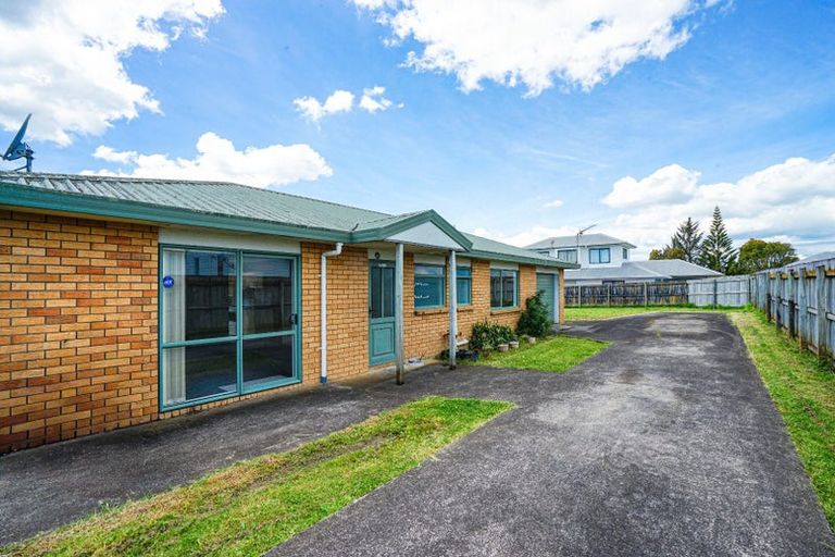 Photo of property in 27 Oratu Place, Manurewa, Auckland, 2102