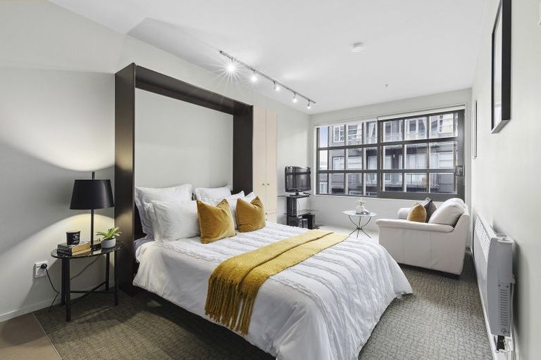 Photo of property in Revolucion Apartments, 106e/28 Torrens Terrace, Mount Cook, Wellington, 6011