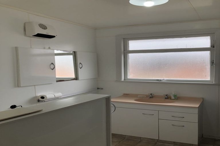 Photo of property in 65 Wilson Road, Balclutha, 9230