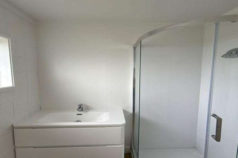 Photo of property in 1/35 Trentham Road, Papakura, 2110