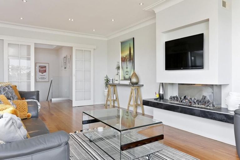Photo of property in 3 Eric Price Avenue, Takapuna, Auckland, 0620