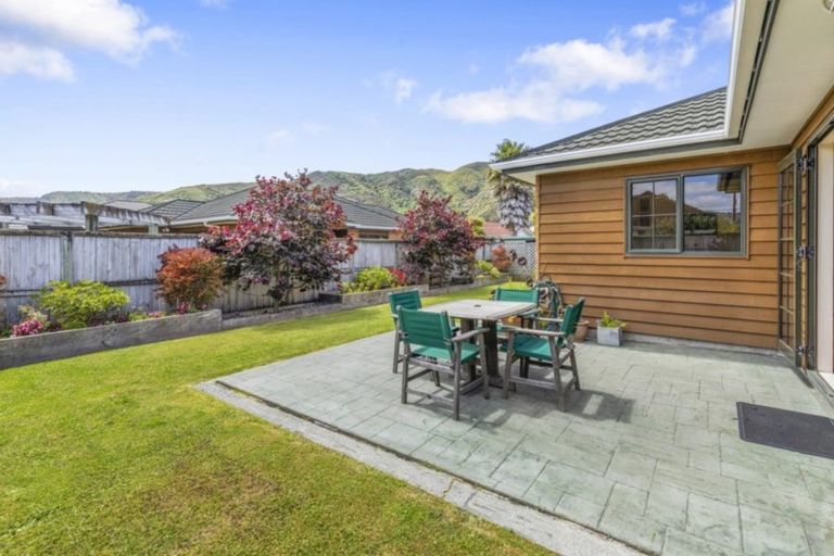 Photo of property in 2/32 Bauchop Road, Waterloo, Lower Hutt, 5011