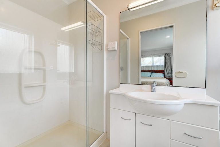 Photo of property in 8 Avonglen Court, Wattle Downs, Auckland, 2103