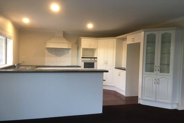 Photo of property in 6 Perrin Place, Darfield, 7510