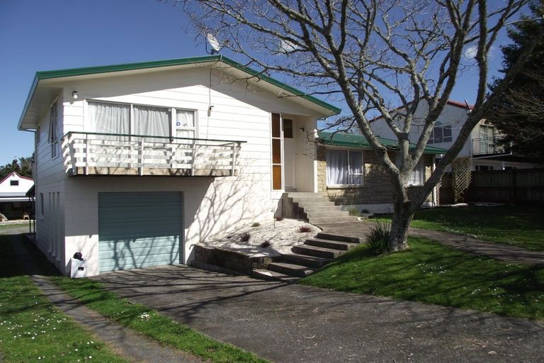 Photo of property in 51 Lake Crescent, Hamilton Lake, Hamilton, 3204