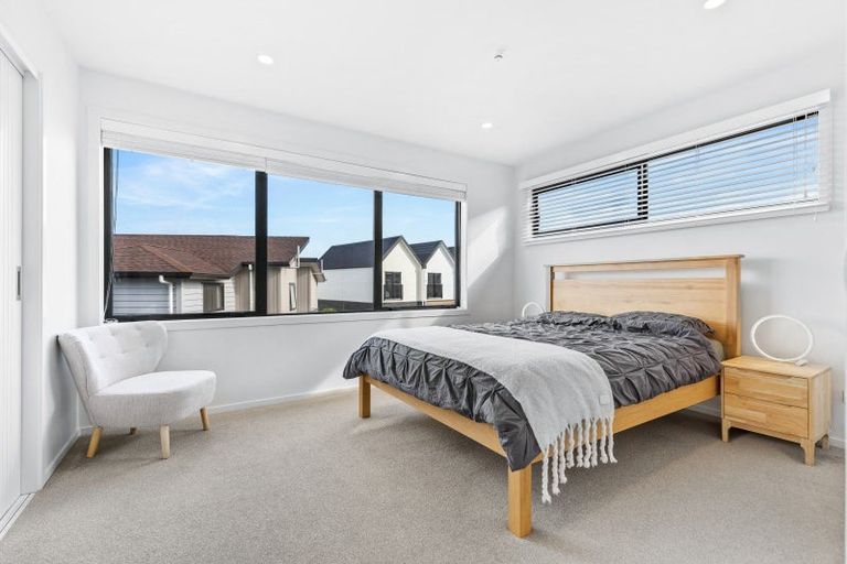 Photo of property in 3 Ocean Breeze Avenue, Hobsonville, Auckland, 0616