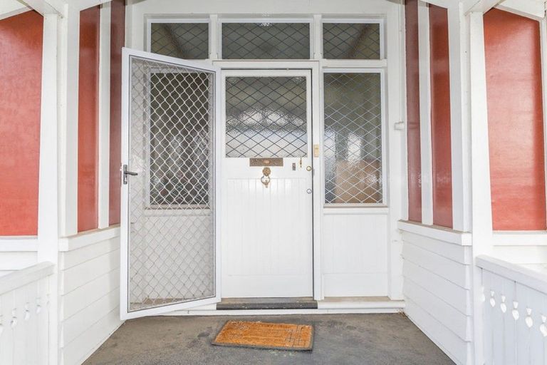 Photo of property in 40 Barraud Street, Dannevirke, 4930