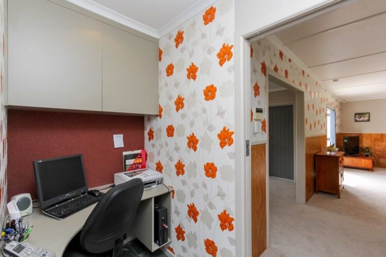 Photo of property in 46 Oranga Street, Marfell, New Plymouth, 4310