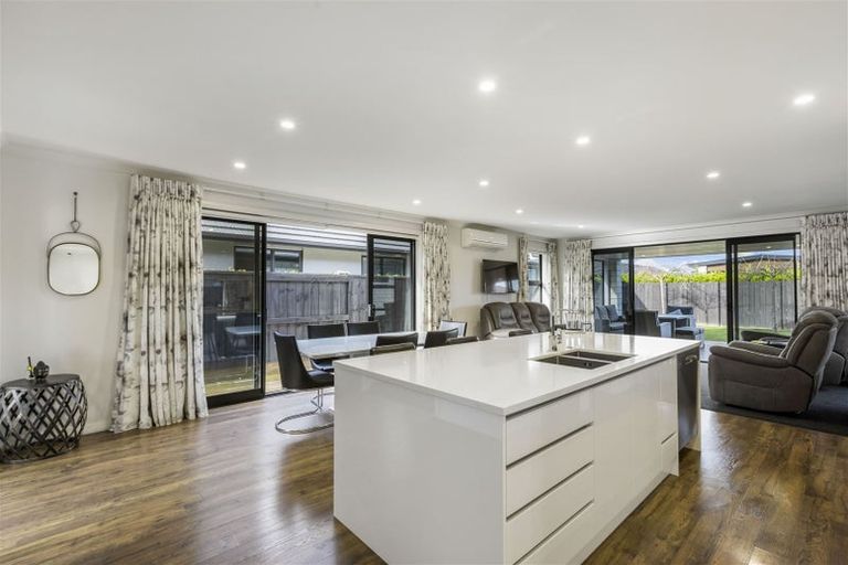 Photo of property in 54 Roy Hilton Drive, Flagstaff, Hamilton, 3210