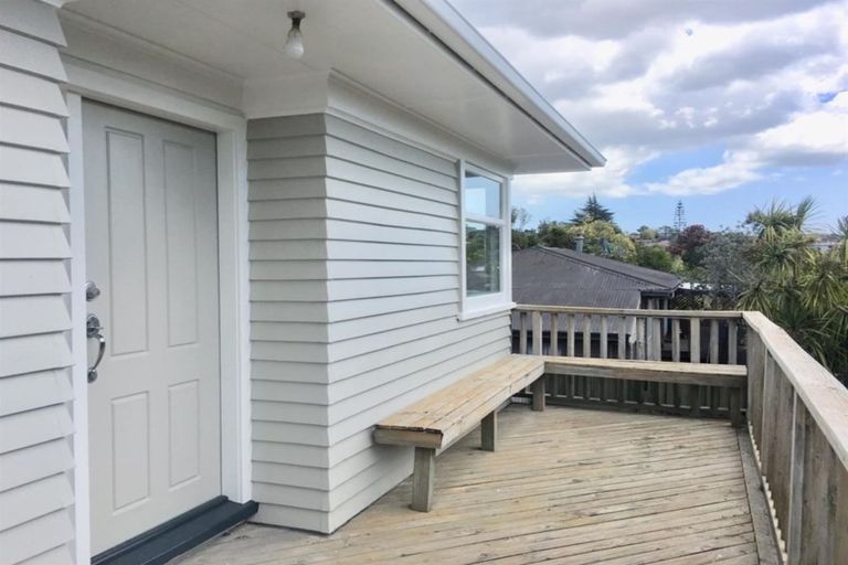 Photo of property in 20 Blease Street, New Lynn, Auckland, 0600