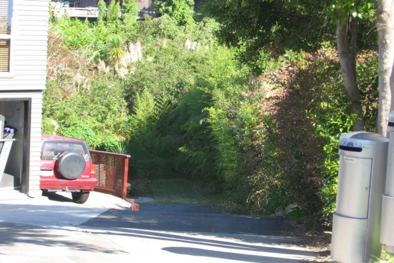 Photo of property in 34a Kiteroa Terrace, Rothesay Bay, Auckland, 0630