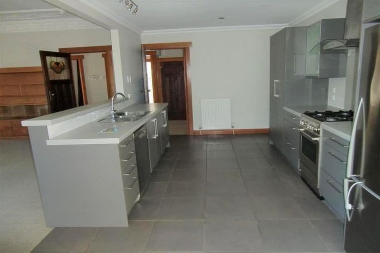 Photo of property in 2 Rawhiti Street, Vogeltown, New Plymouth, 4310