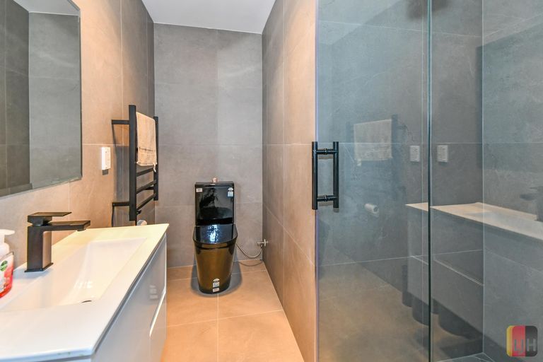 Photo of property in 6/24 Watson Place, Papatoetoe, Auckland, 2025