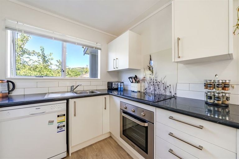 Photo of property in 80 Gillespies Road, Birchville, Upper Hutt, 5018