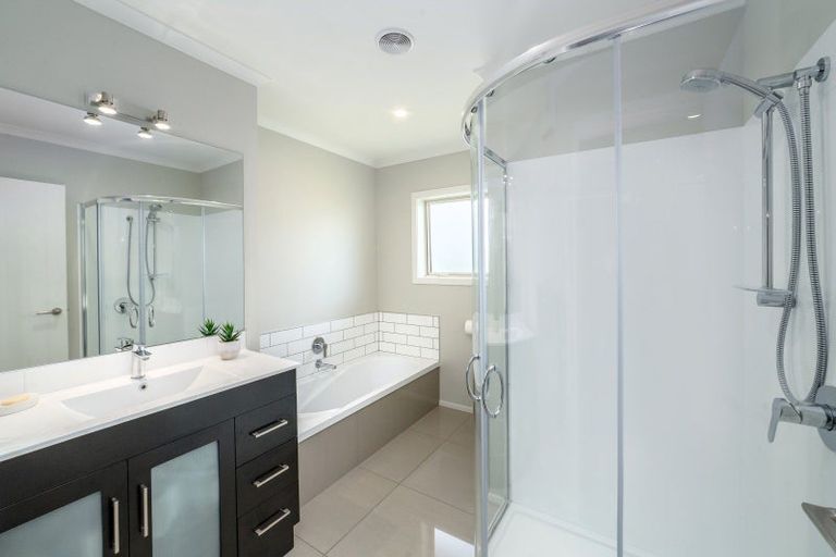 Photo of property in 29 Feist Street, Carterton, 5713