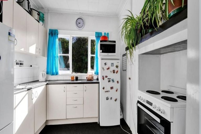 Photo of property in 47 High Street, Eltham, 4322