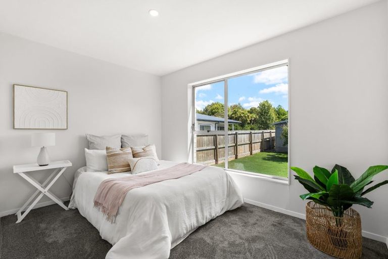 Photo of property in 31 Denniston Crescent, Redwood, Christchurch, 8051