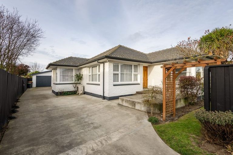 Photo of property in 116 Blankney Street, Hornby, Christchurch, 8042