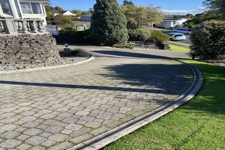 Photo of property in 9 Achilles Crescent, Welcome Bay, Tauranga, 3112