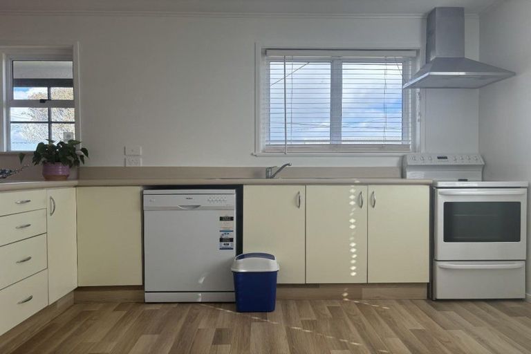 Photo of property in 40 Wrantage Street, Westown, New Plymouth, 4310