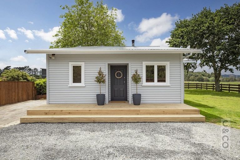 Photo of property in 1082 Old North Road, Waimauku, 0882