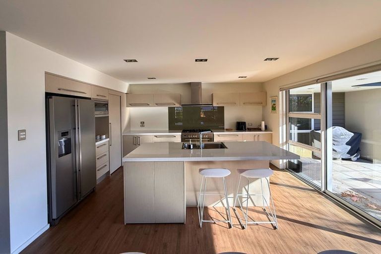 Photo of property in 28 Kelliher Drive, Wanaka, 9305