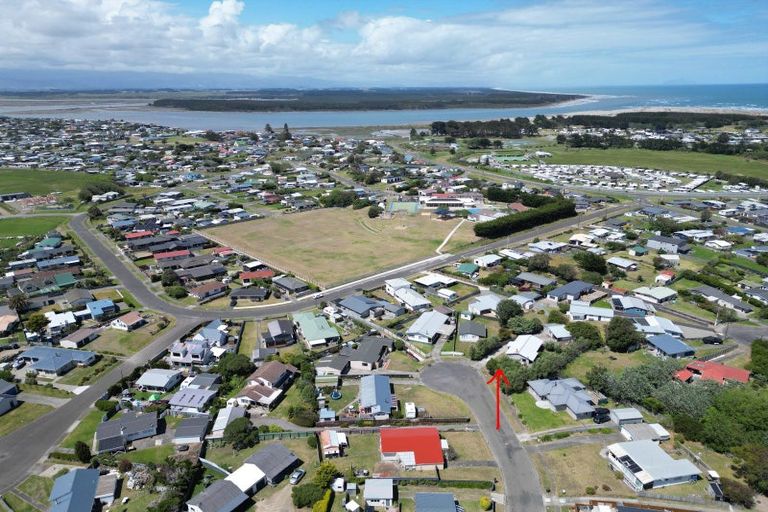 Photo of property in 6 Harrod Avenue, Foxton Beach, Foxton, 4815