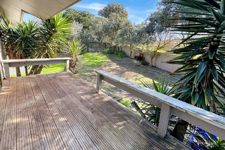 Photo of property in 6 Harrod Avenue, Foxton Beach, Foxton, 4815