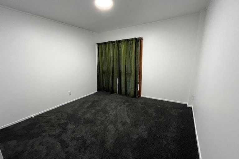 Photo of property in 24 Hurstbourn Priors, Goodwood Heights, Auckland, 2105