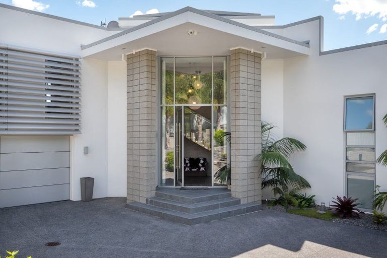 Photo of property in 824 Redoubt Road, Flat Bush, Auckland, 2019