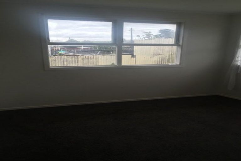Photo of property in 107 Tidal Road, Mangere, Auckland, 2022