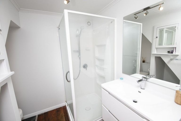 Photo of property in 9 Sheehan Street, Bay View, Napier, 4104