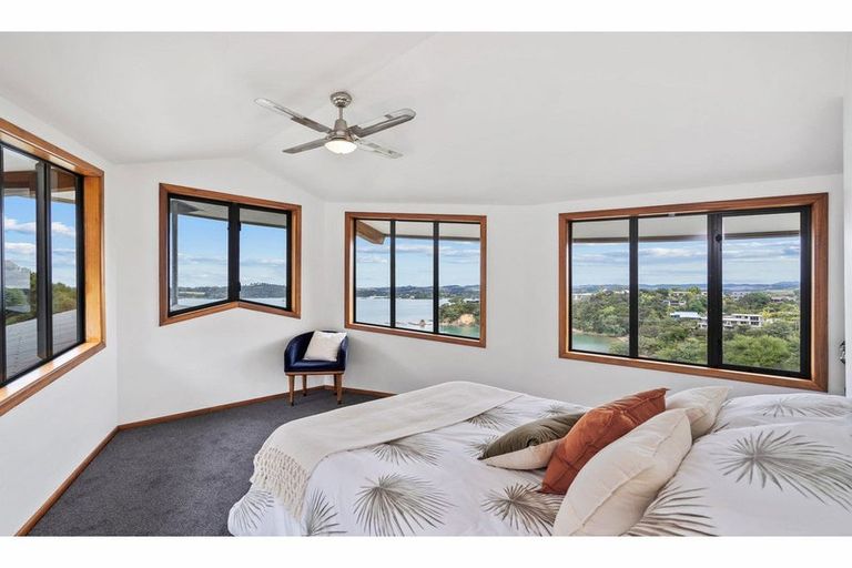 Photo of property in 19 Anchorage Heights Place, Kerikeri, 0294