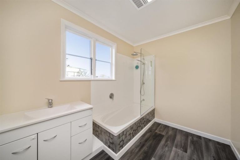 Photo of property in 22 Wellington Street, Hawera, 4610