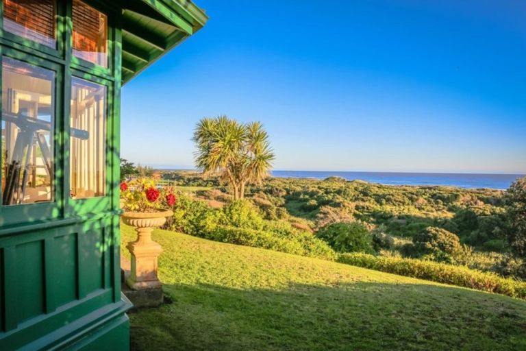 Photo of property in 89 Karaka Street, Castlecliff, Whanganui, 4501