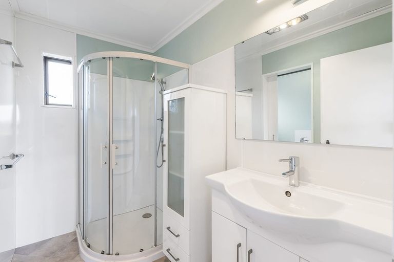 Photo of property in 1 Manawa Avenue, Raumati Beach, Paraparaumu, 5032